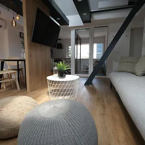 https://apartments-landerik-free-parking-free-bikes.hotels-in-ljubljana.com